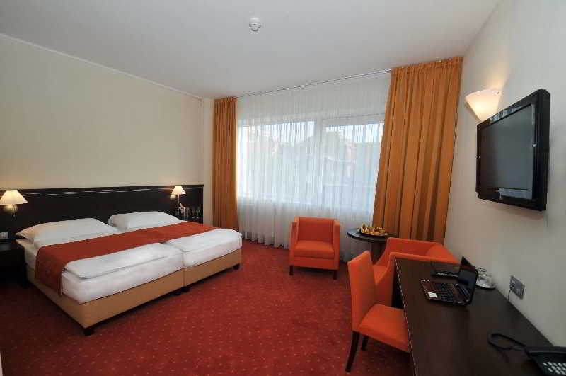 Hotel Tatra Pozsony Kültér fotó